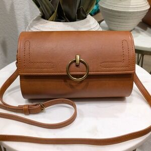 Universal Thread Barrel Crossbody Bag Women OS Brown Faux Leather Ring Closure‎